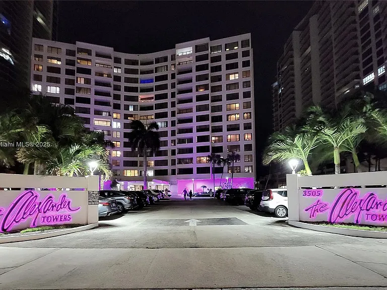 3505 S Ocean Dr #1509 — Photo 31