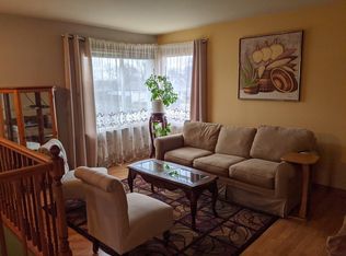 8941 W 85th Pl, Justice, IL 60458