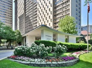 3950 N Lake Shore Dr APT 1321, Chicago, IL 60613