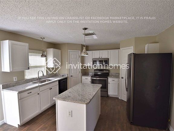 3rd image of 217 Sawyerwood Pl
