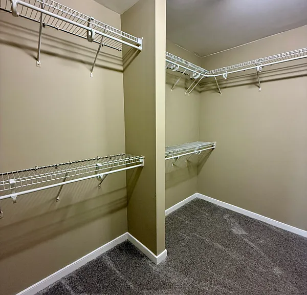 1529 Olde Sage Ct — Photo 38