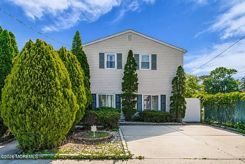 12 Jacobson St Photo 1