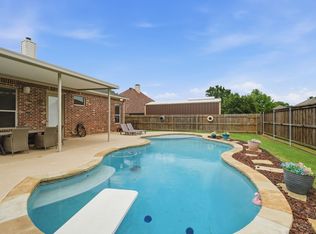 603 Cedar Dr, Pilot Point, TX 76258