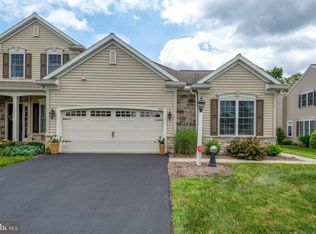 1015 Wintergreen Dr, Mechanicsburg, PA 17050