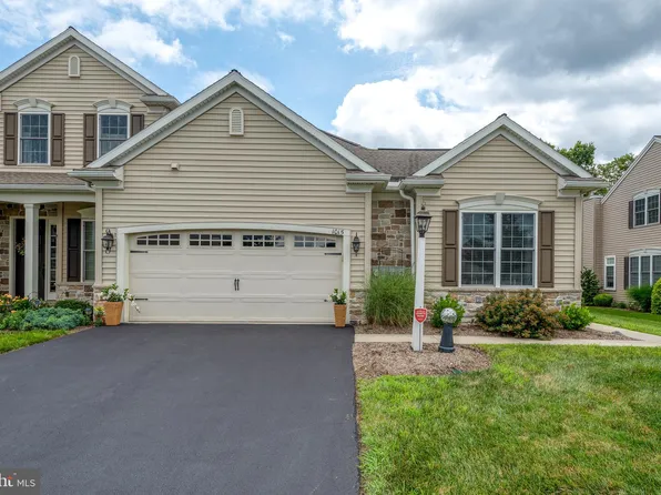 1015 Wintergreen Dr, Mechanicsburg, PA 17050