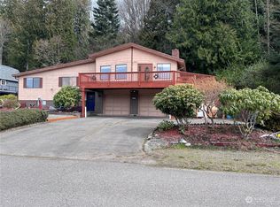 912 Strait View Dr, Port Angeles, WA 98362