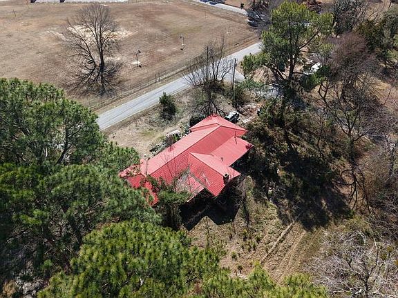 2nd image of 200 Allen St