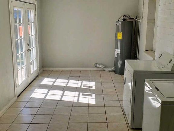 5th image of 2339 W Montebello Ave