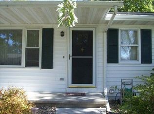 1718 Nassau St, New London, WI 54961