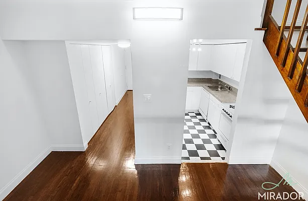 Rented by Mirador Real Estate | media 31