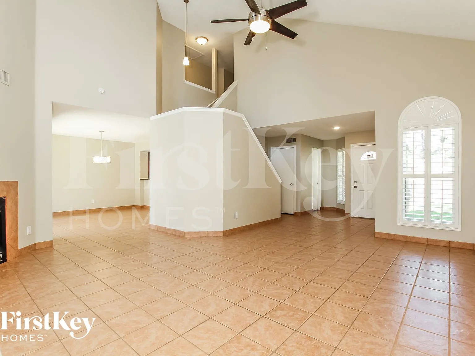 3 bed, 2.5 bath, 1722 sqft, $2,525 — Photo 4