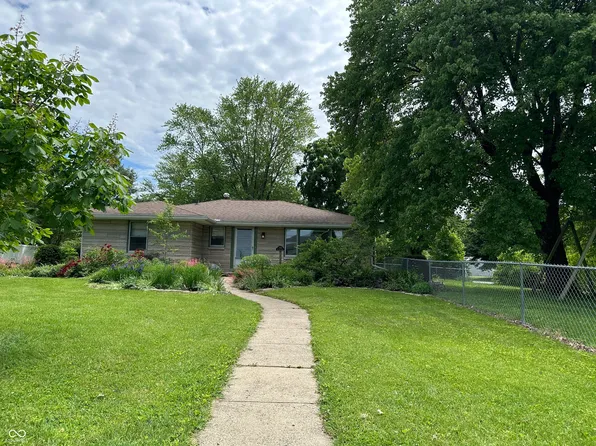 3315 Hillcrest Dr, Columbus, IN 47203