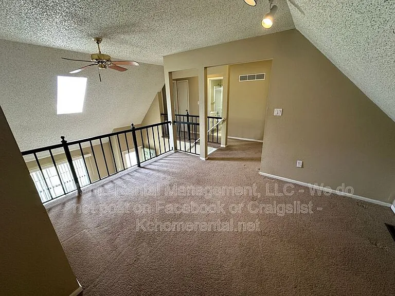 900 NW 36th Street Ter — Photo 15