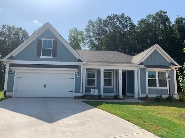 1214 Macoun Ct, Duncan, NC 29334