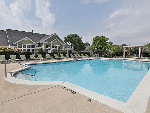 3rd image of 551 Shelbourne Ln #620104