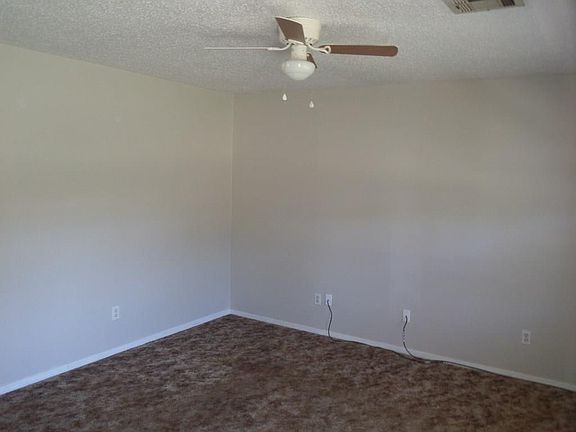 4th image of 5715 NW Cedarwood Dr