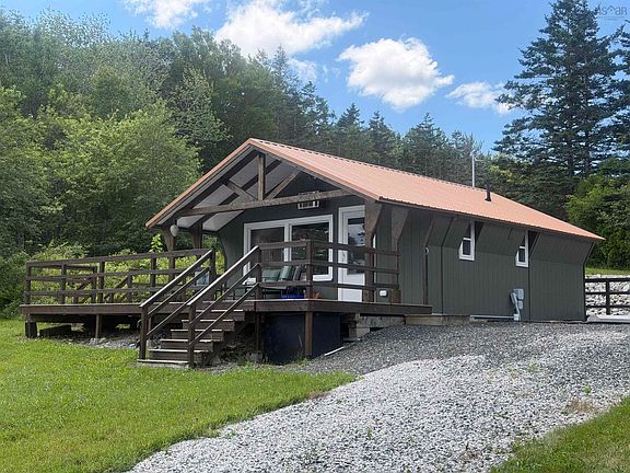 3rd image of 368 Lake Annis Rd