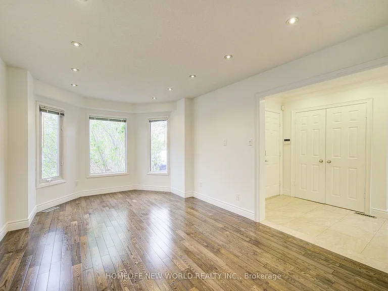 133 Stather Cres — Photo 5