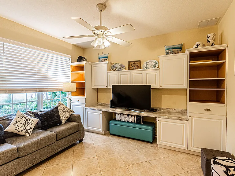 431 NW Cool Water Ct — Photo 13