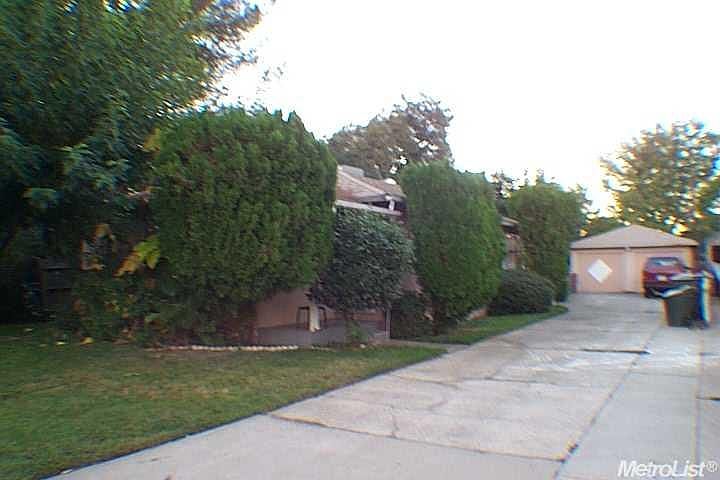 1st image of 4950 44th St