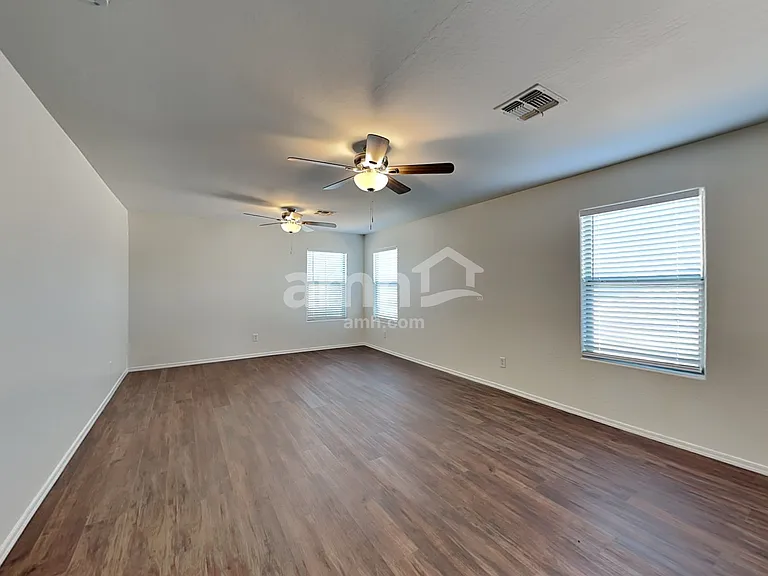 3529 W Glass Ln — Photo 22