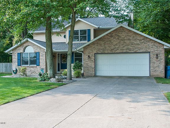 2nd image of 5790 Sandy Cove Dr