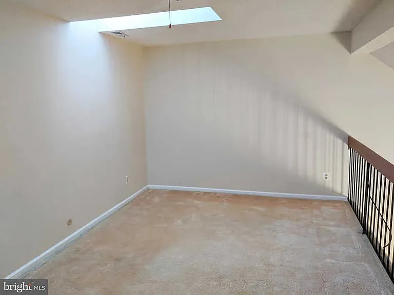 104 Cavalry Ct — Photo 8