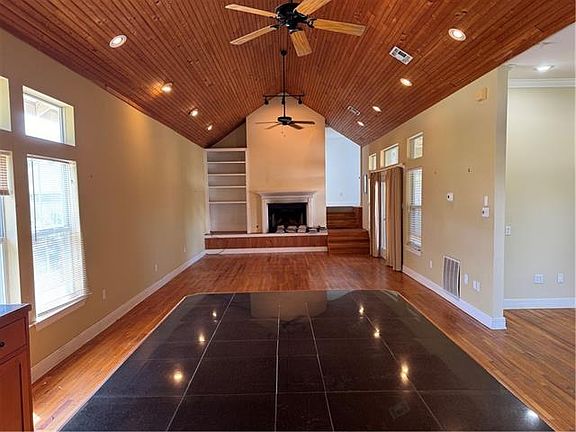 4th image of 226 Remy Dr