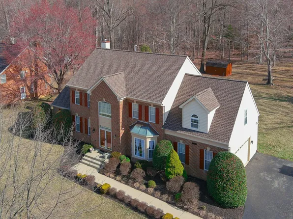 8910 Doris Dr, Fort Washington, MD 20744