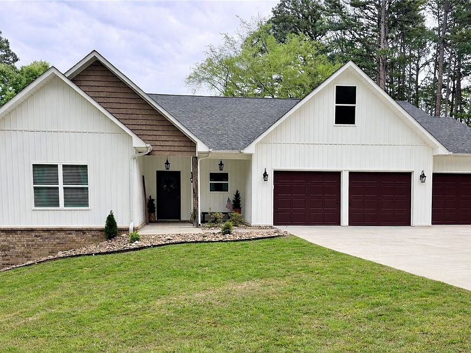 1st image of 909 Rolling Hills Dr