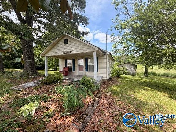 2nd image of 5109 Old Moulton Rd