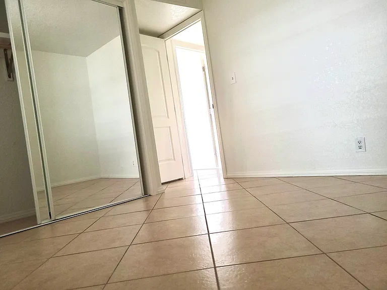 261 Cottonwood Dr — Photo 32