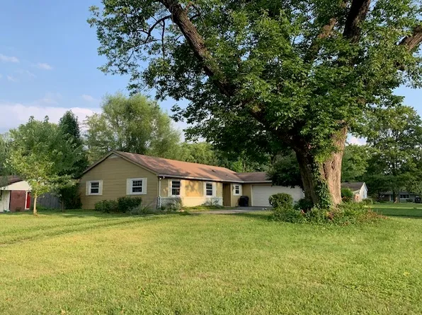 7641 Woodside Dr, Indianapolis, IN 46260
