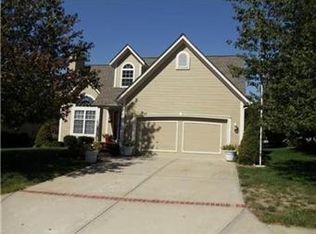 1411 NE Tara Cir, Blue Springs, MO 64014