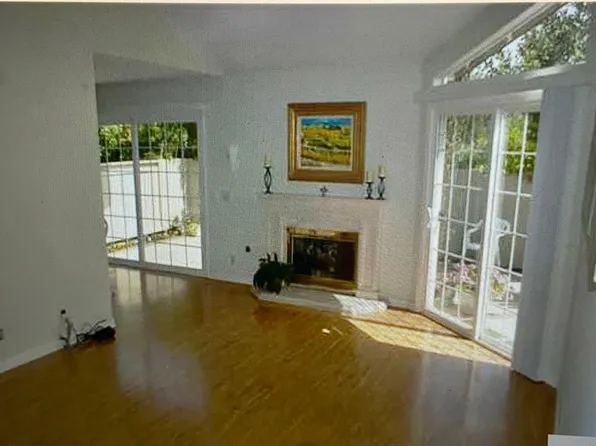 339 Stanford Ct, Irvine, CA 92612