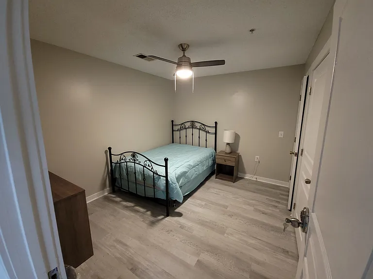 1411 Collegiate Cir #104 — Photo 5