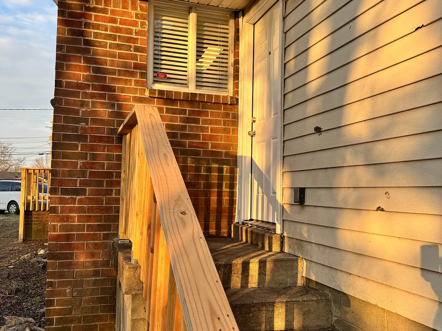 3 bed, 924 sqft, $1,650 — Photo 3