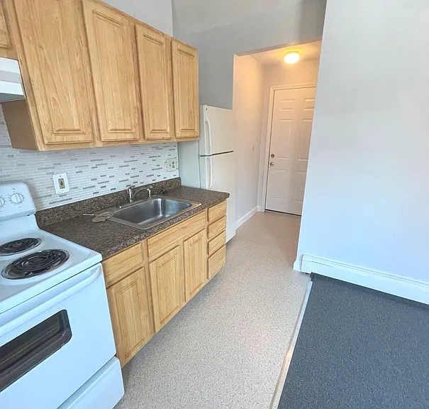 122 Berkshire St #6 — Photo 6