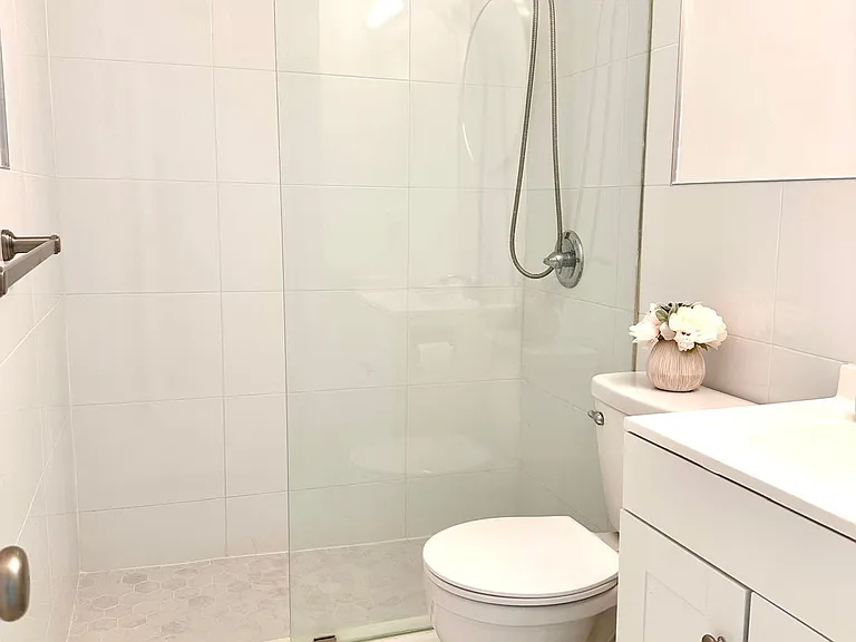 160 Cypress Point Dr — Photo 11