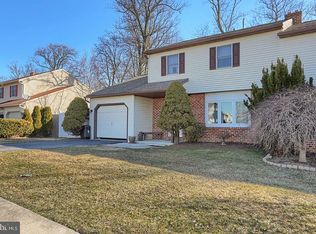 1750 Acorn Dr, Reading, PA 19608