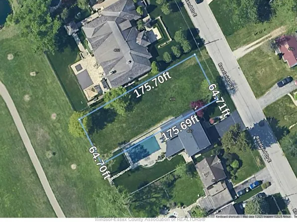 4059 Roseland Dr E, Windsor, ON N9G 1Y5