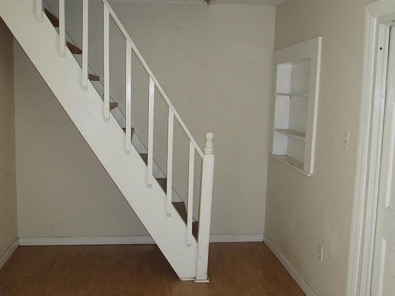 4th image of 2312 W Fig St
