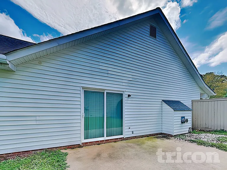 113 Cobblestone Ct — Photo 15