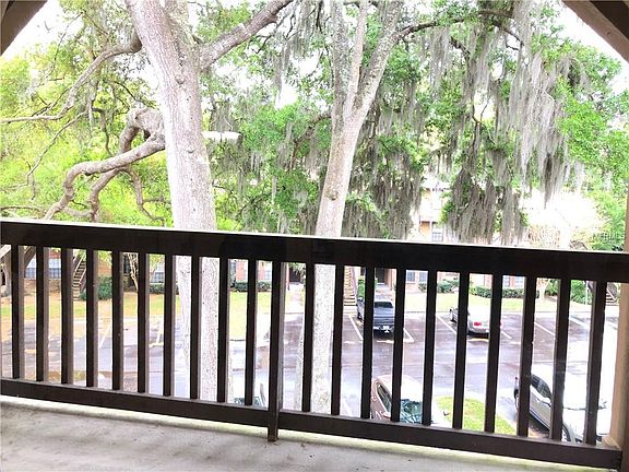 5th image of 320 Black Oak 303 Ct