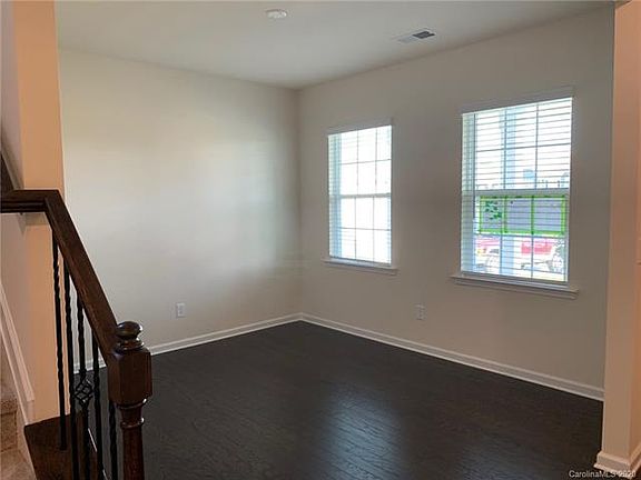4th image of 143 Wrangell Dr