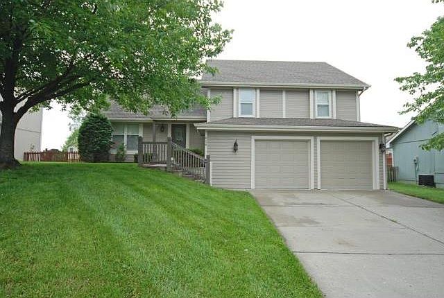1st image of 824 Plum Rose Dr