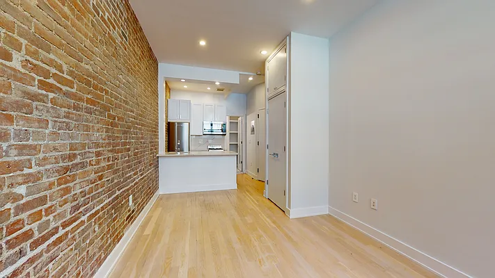 Rented by Bond New York | media 12