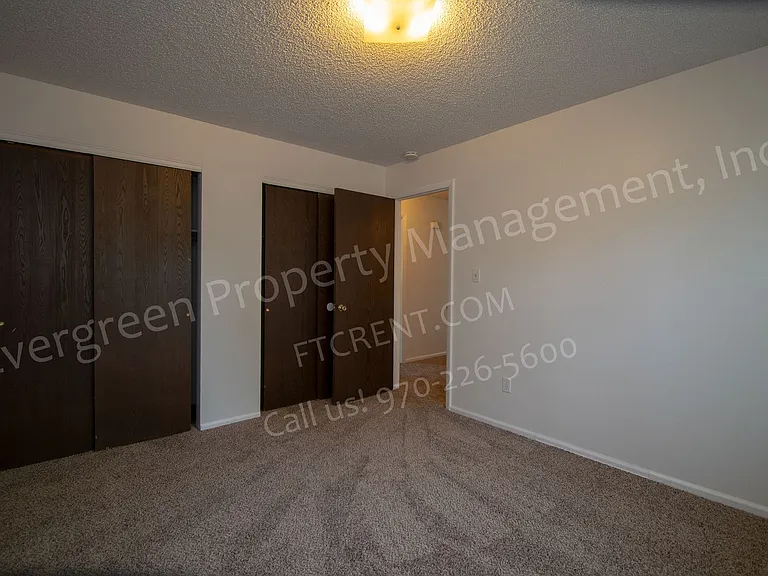 2401 W Stuart St — Photo 17
