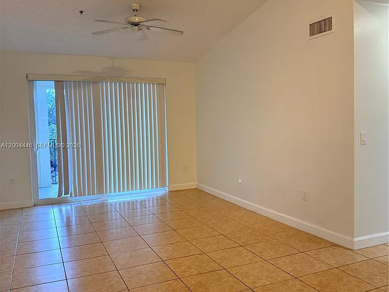 2200 E Preserve Way #301 — Photo 7