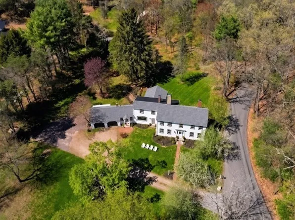 375 Linebrook Rd, Ipswich, MA 01938